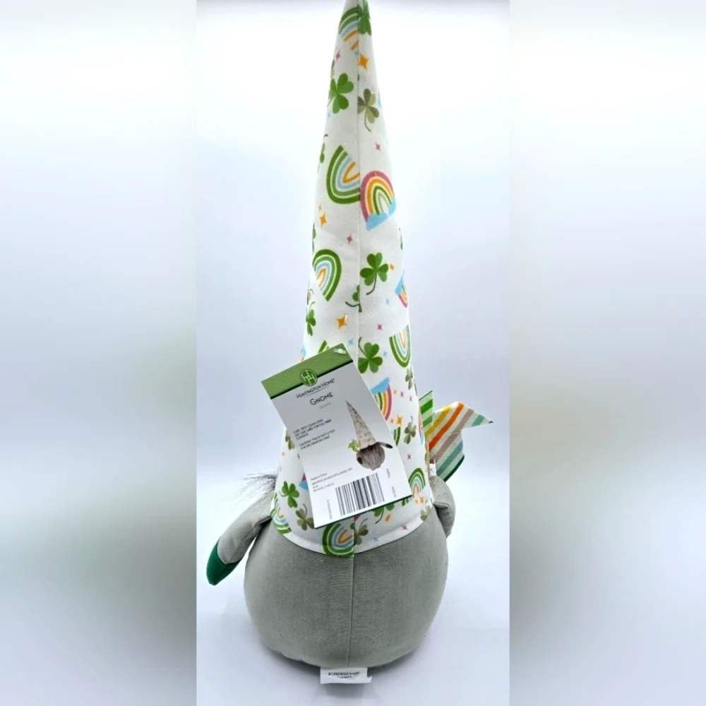 St. Patrick's Day NWT Gnome Rainbow 🌈  20